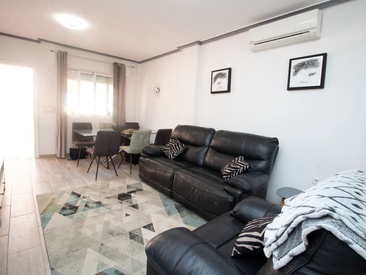 3 chambre Maison de Ville à vendre à Playa Flamenca avec piscine - 189 000 € (Ref: 10150528)