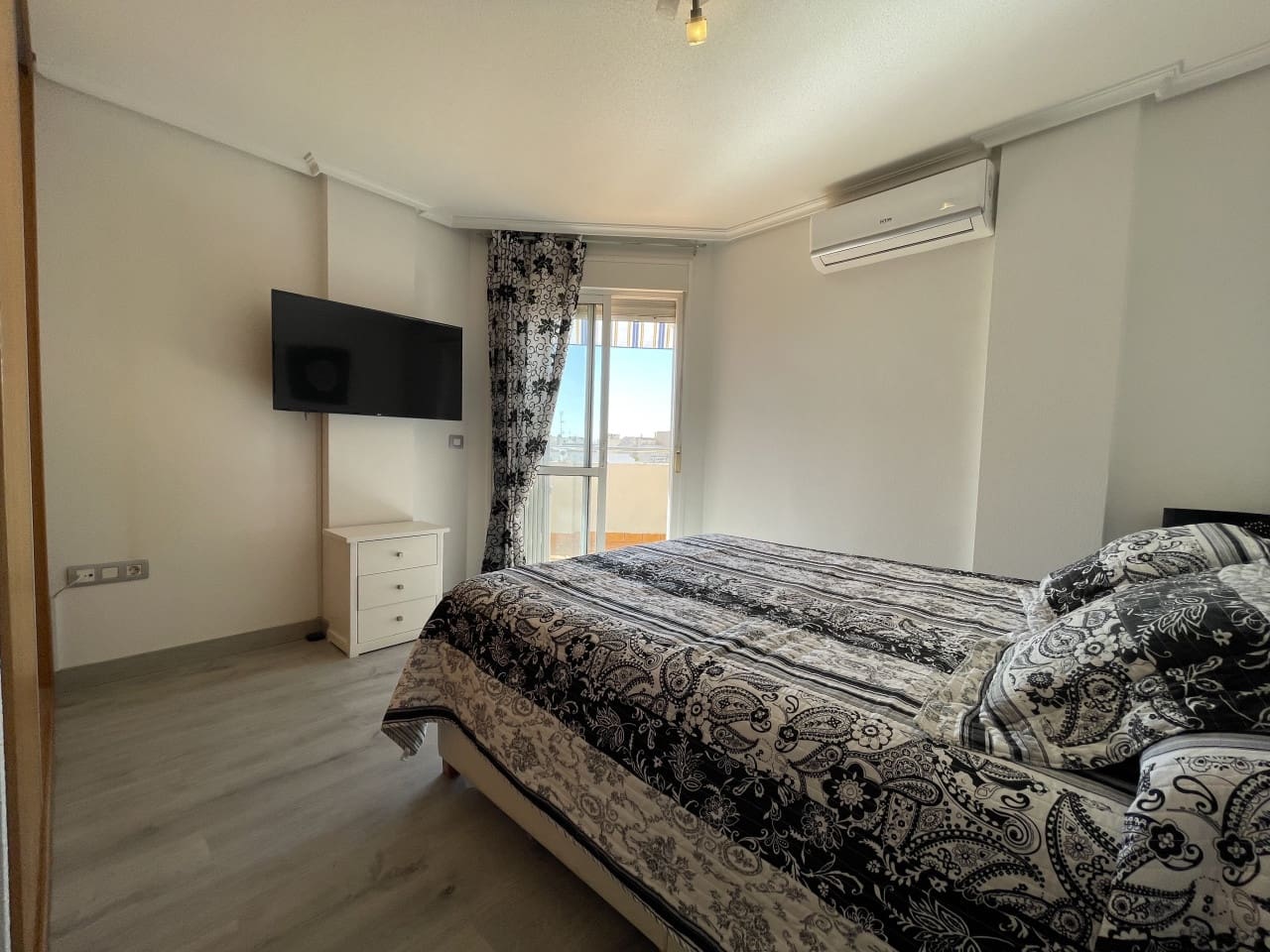 2 quarto Apartamento para venda em Torrevieja com garagem - 137 900 € (Ref: 10153648)