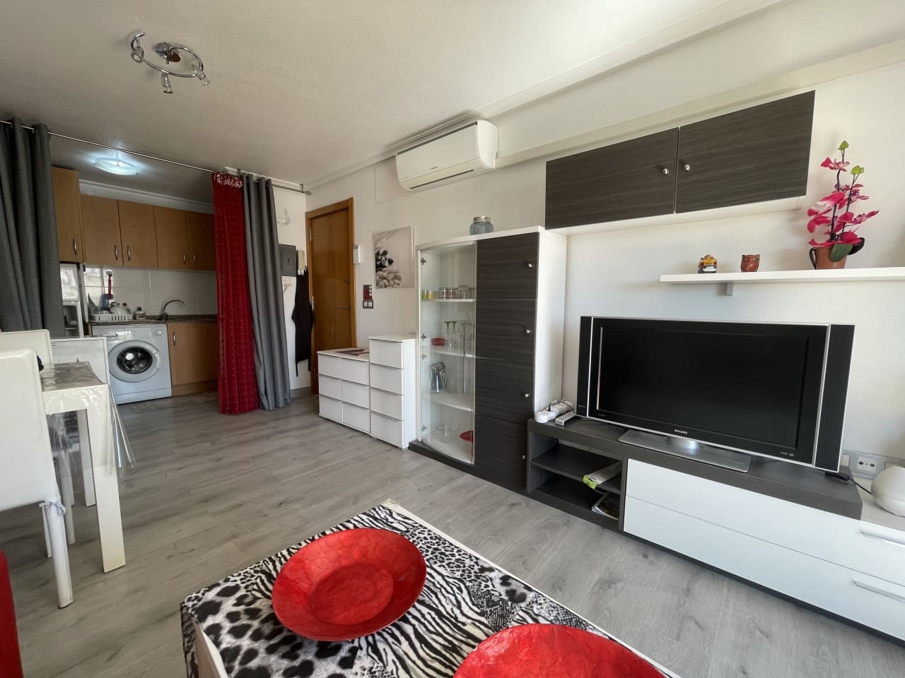 2 quarto Apartamento para venda em Torrevieja com garagem - 137 900 € (Ref: 10153648)