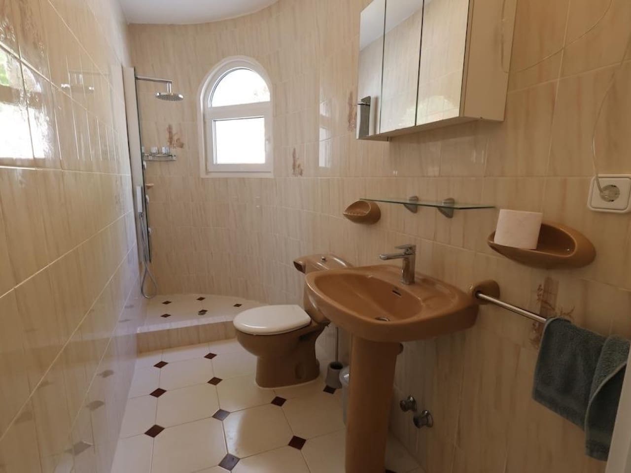 3 soverom Villa til salgs i Altea la Vella med svømmebasseng garasje - € 1 150 000 (Ref: 10158097)