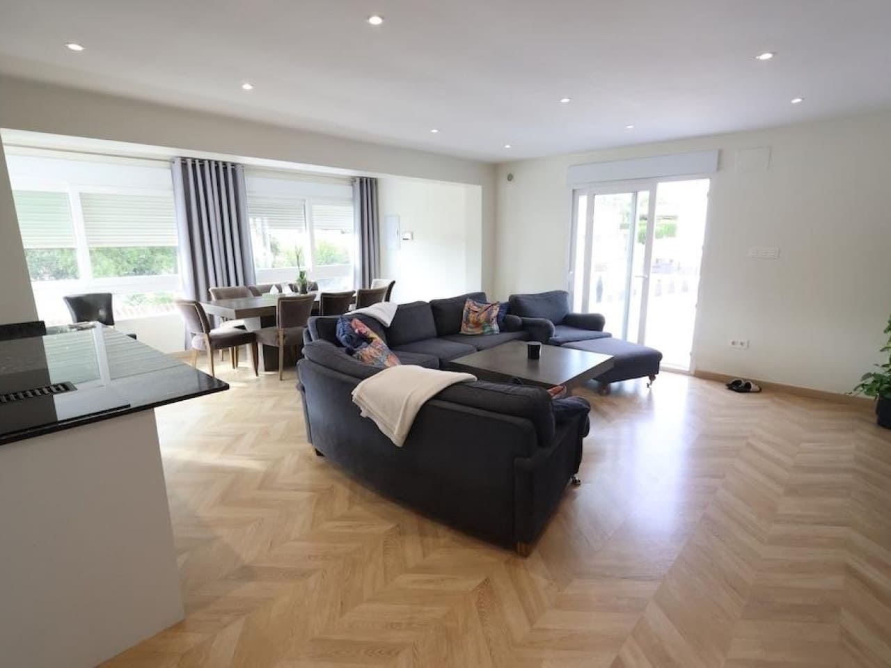 5 soveværelse Villa til salg i Torrevieja med swimmingpool garage - € 599.000 (Ref: 10158098)