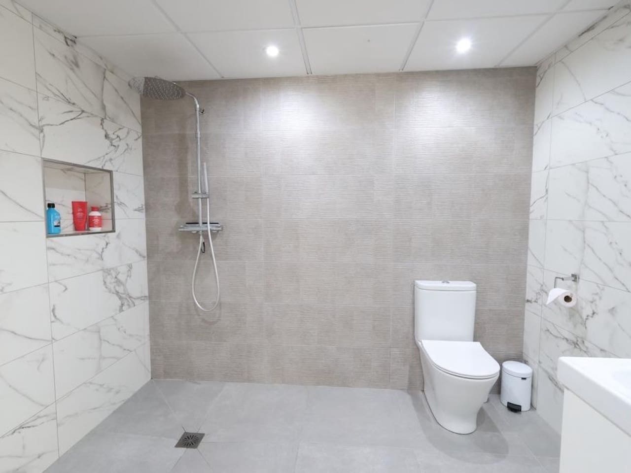 5 soveværelse Villa til salg i Torrevieja med swimmingpool garage - € 599.000 (Ref: 10158098)
