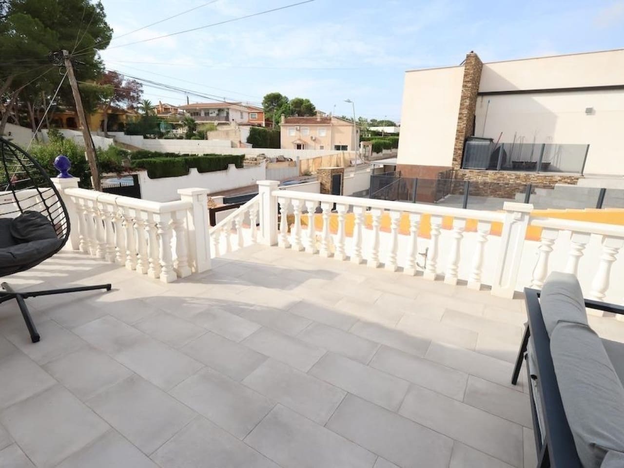 5 soveværelse Villa til salg i Torrevieja med swimmingpool garage - € 599.000 (Ref: 10158098)