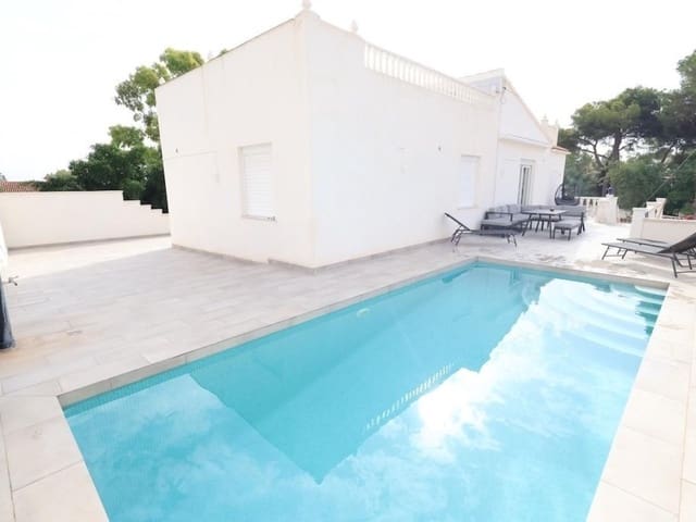 5 soverom Villa til salgs i Los Balcones - Los Altos, Torrevieja med svømmebasseng garasje - € 599 000 (Ref: 10158098)
