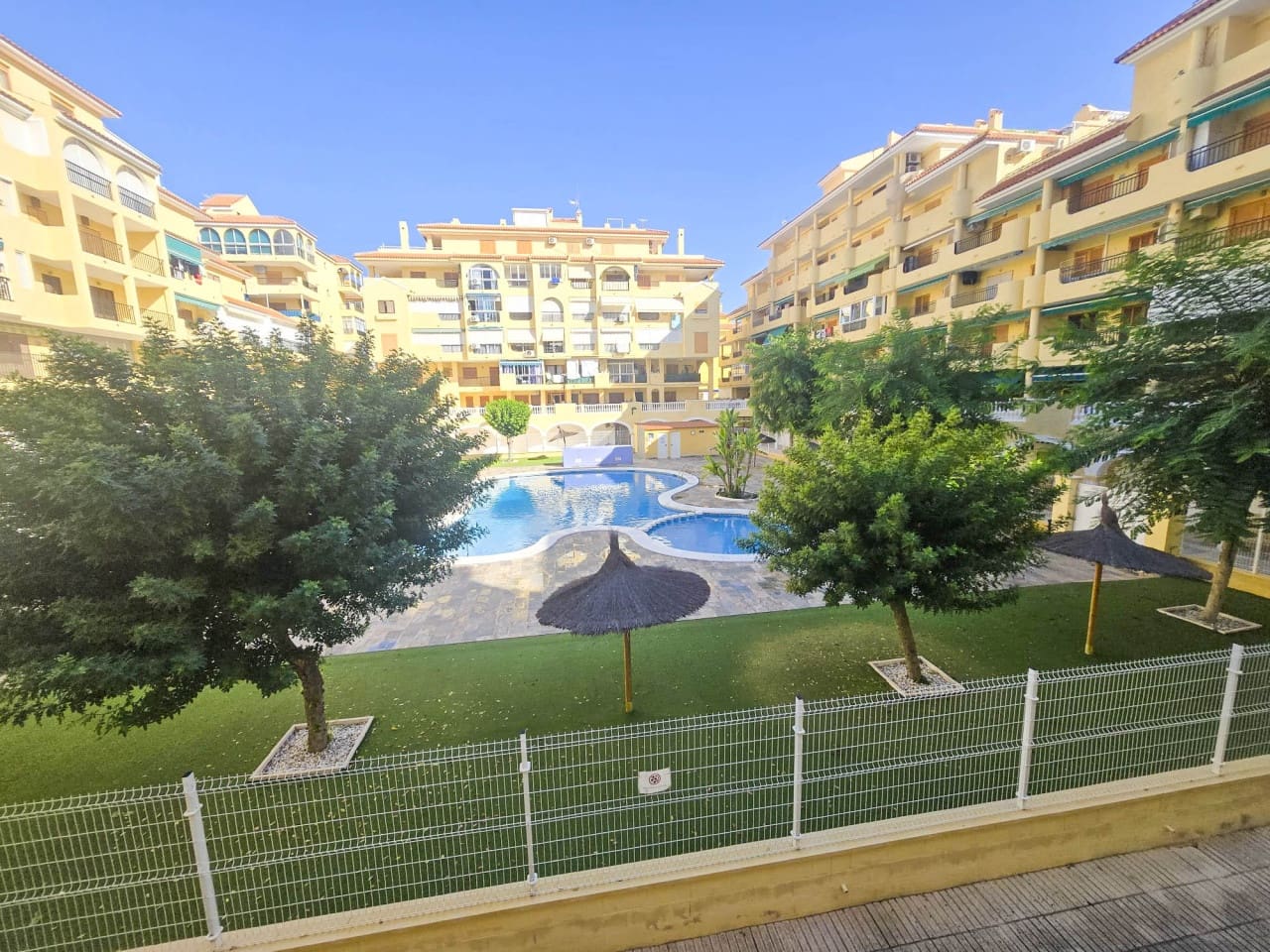 1 soveværelse Lejlighed til salg i La Mata med swimmingpool garage - € 218.000 (Ref: 10158101)