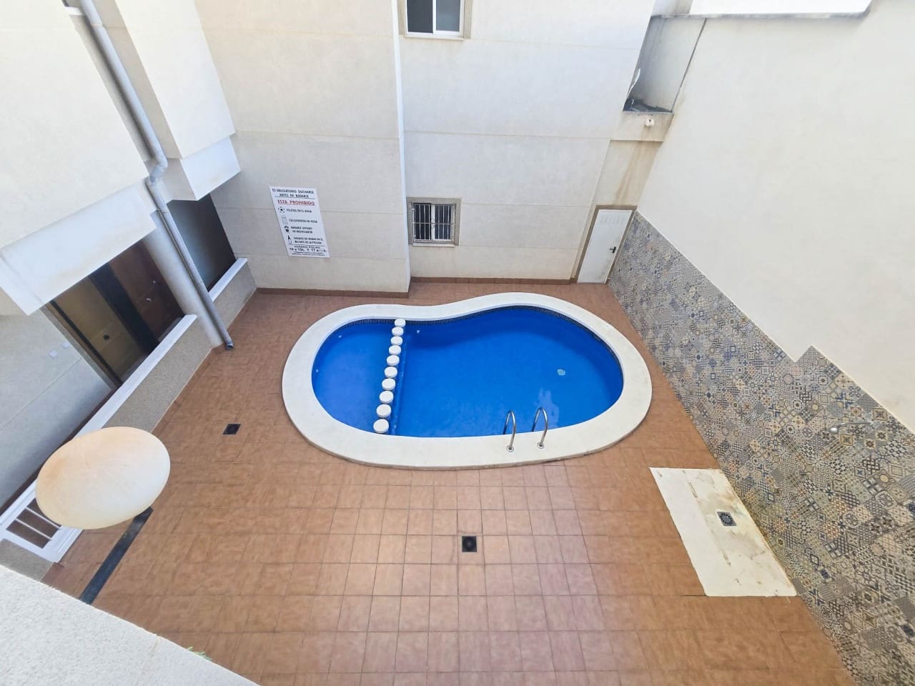 2 soverom Leilighet til salgs i Torrevieja med svømmebasseng - € 139 900 (Ref: 10159953)