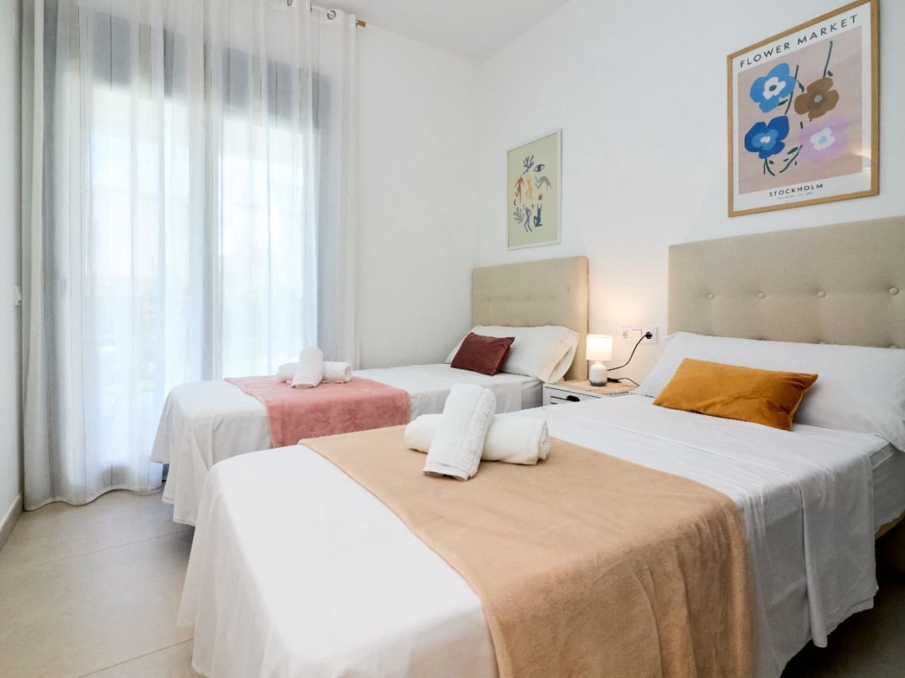 2 soverom Villa til salgs i La Veleta med svømmebasseng garasje - € 359 000 (Ref: 10165817)