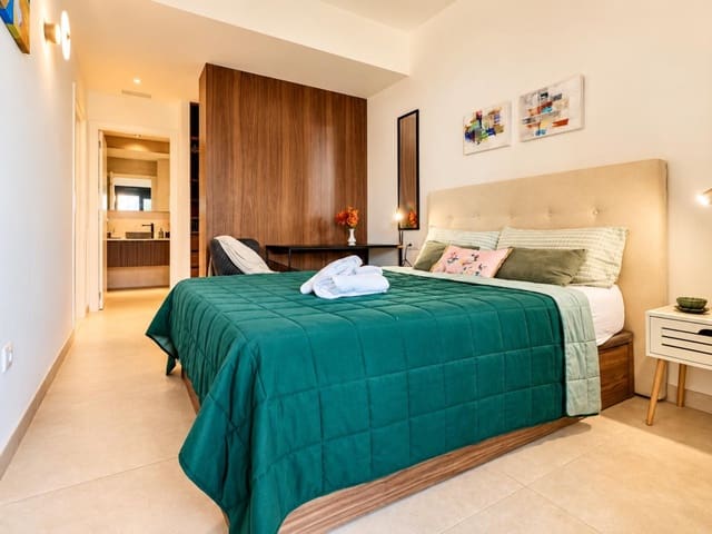 2 chambre Villa/Maison à vendre à La Veleta, Torrevieja avec piscine garage - 359 000 € (Ref: 10165817)