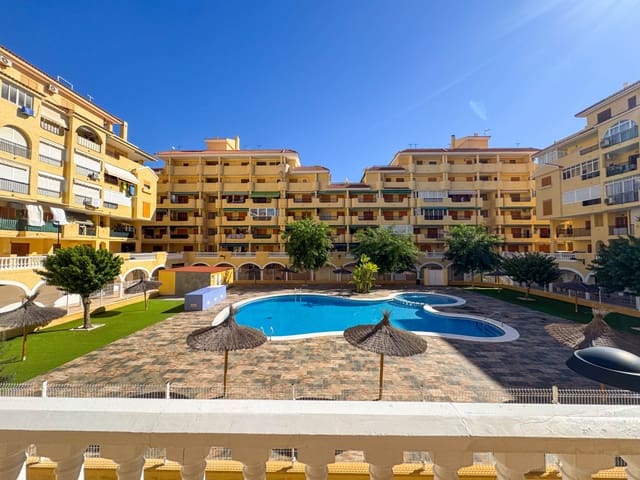Leilighet til salgs i Los Europeos, Torrevieja med svømmebasseng - € 89 900 (Ref: 10174203)
