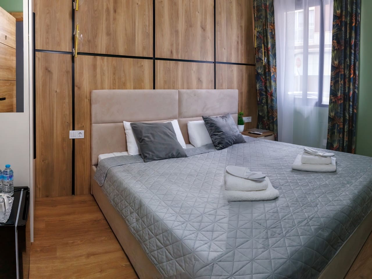 Local Comercial de 12 habitaciones en Torrevieja en venta - 1.250.000 € (Ref: 10183467)