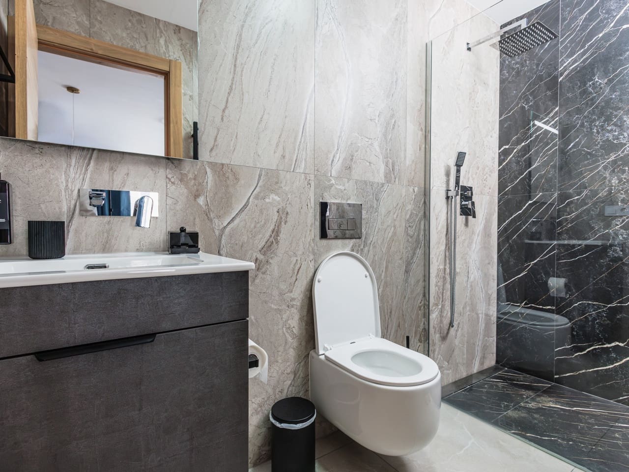 Local Comercial de 12 habitaciones en Torrevieja en venta - 1.250.000 € (Ref: 10183467)