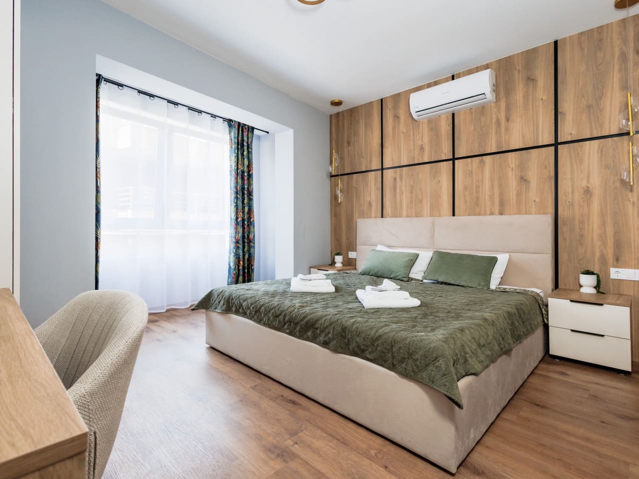 Local Comercial de 12 habitaciones en Torrevieja en venta - 1.250.000 € (Ref: 10183467)