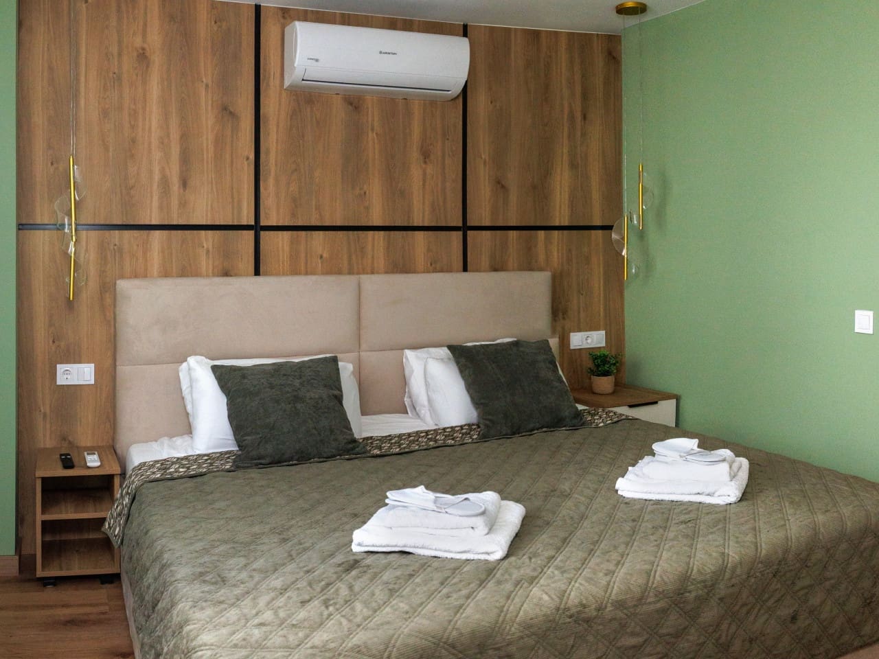 Local Comercial de 12 habitaciones en Torrevieja en venta - 1.250.000 € (Ref: 10183467)