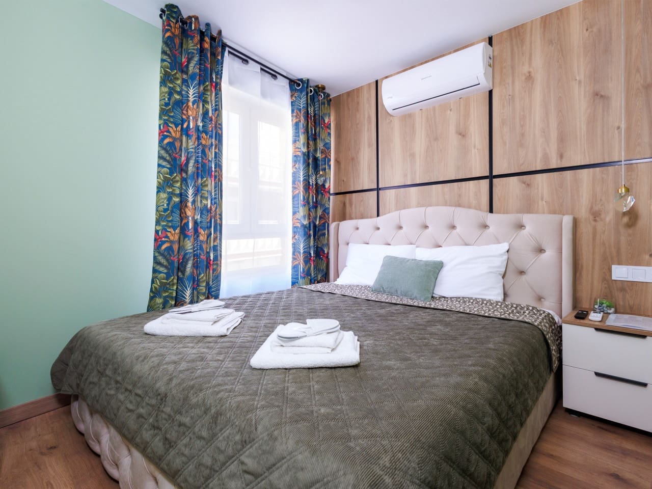 Local Comercial de 12 habitaciones en Torrevieja en venta - 1.250.000 € (Ref: 10183467)