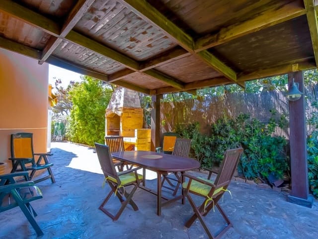 6 soveværelse Finca/Landehus til salg i Torrevieja med swimmingpool - € 999.999 (Ref: 5070272)