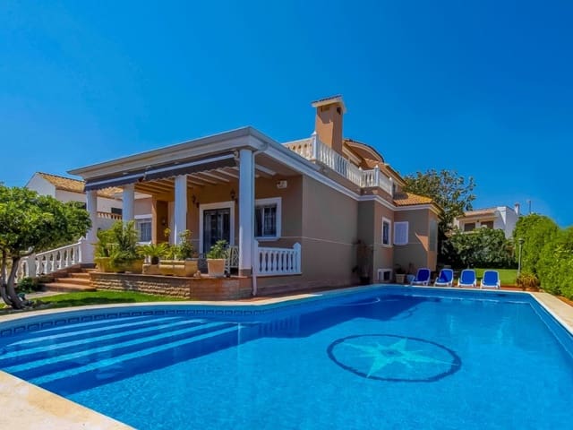 6 soveværelse Finca/Landehus til salg i Torrevieja med swimmingpool - € 999.999 (Ref: 5070272)