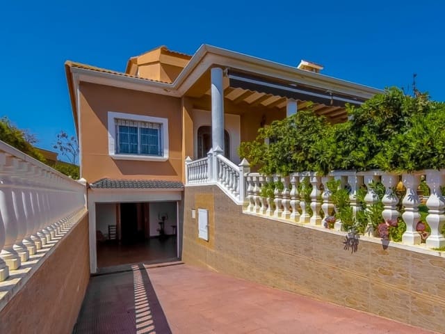 6 soveværelse Finca/Landehus til salg i Torrevieja med swimmingpool - € 999.999 (Ref: 5070272)