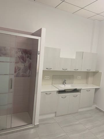 4 soveværelse Erhverv til salg i La Zenia, Orihuela - € 230.000 (Ref: 6358448)