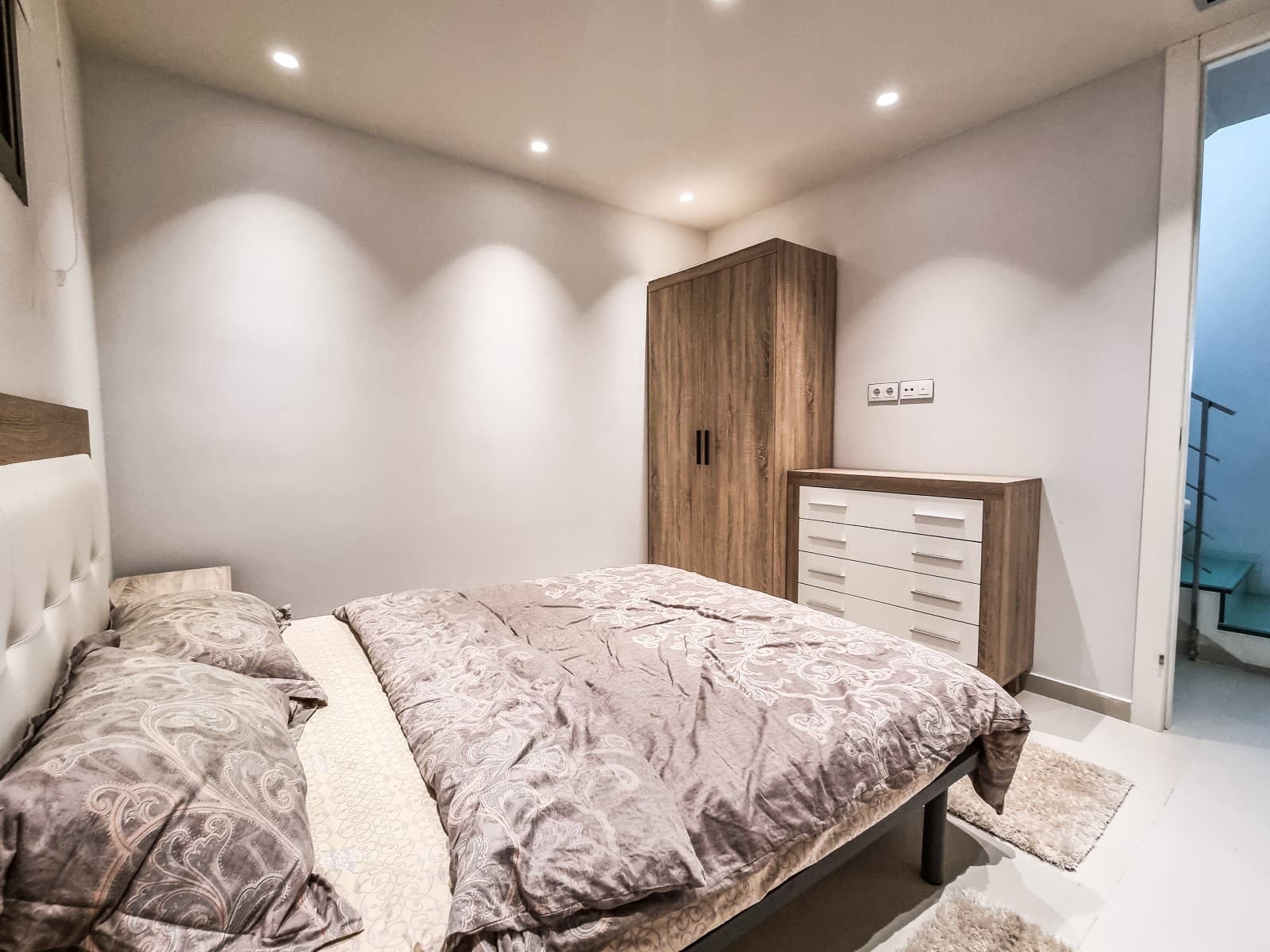 6 bedroom Villa for sale in Campoamor with pool - € 900,000 (Ref: 6505005)