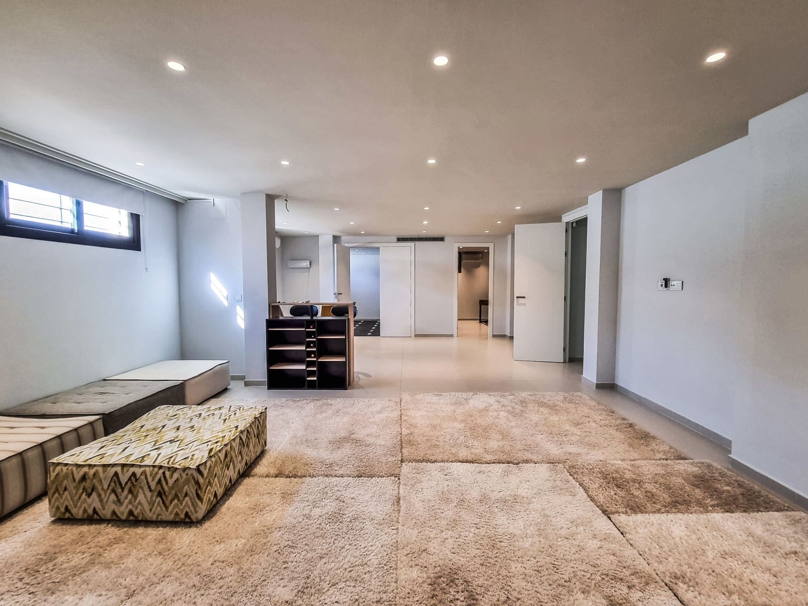 6 bedroom Villa for sale in Campoamor with pool - € 900,000 (Ref: 6505005)