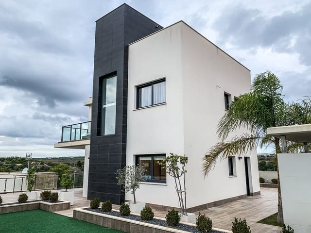 6 quarto Moradia para venda em Campoamor, Orihuela com piscina - 900 000 € (Ref: 6505005)