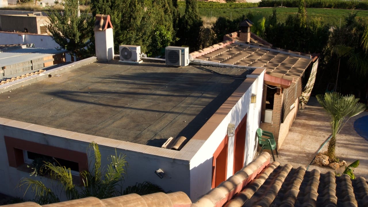 3 makuuhuone Maalaistalo myytävänä paikassa Sucina mukana uima-altaan 
autotalli - 270 000 € (Ref: 6583533)