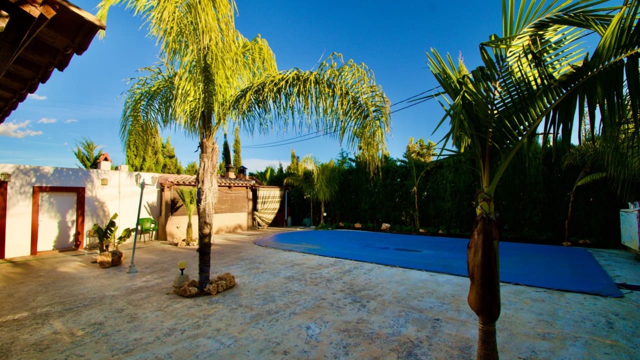 3 makuuhuone Maalaistalo myytävänä paikassa Sucina mukana uima-altaan 
autotalli - 270 000 € (Ref: 6583533)