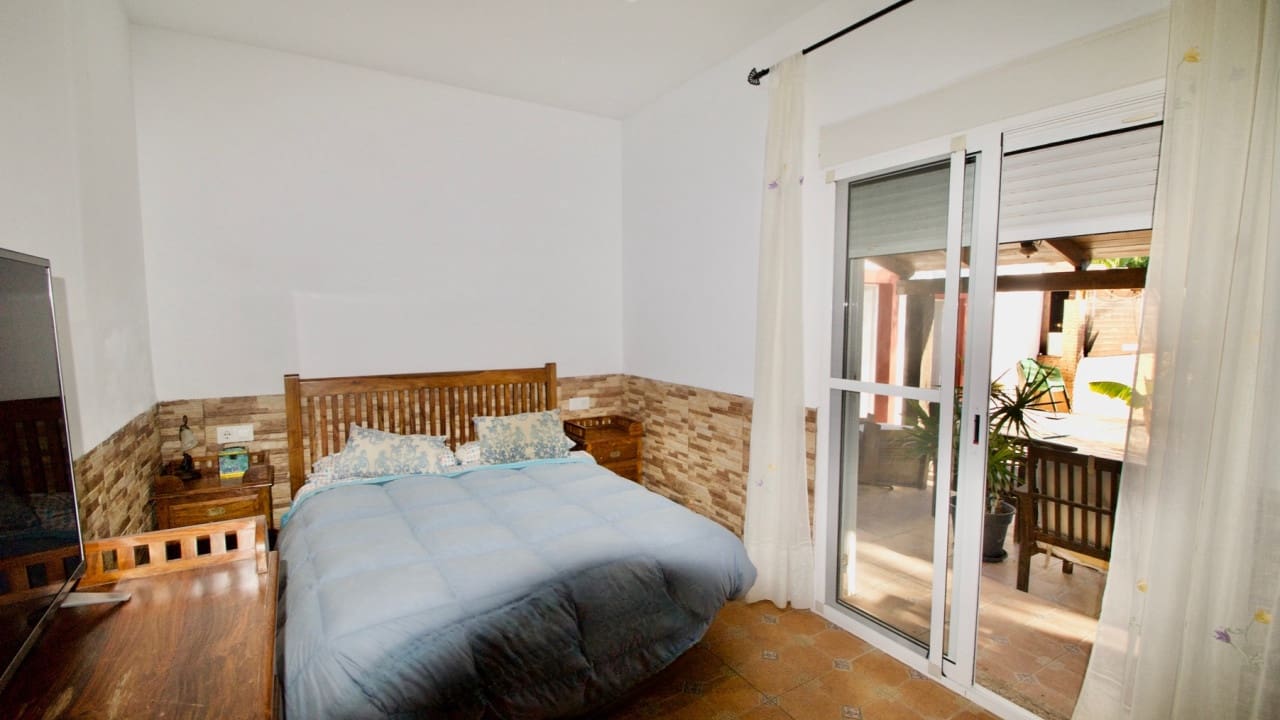 3 makuuhuone Maalaistalo myytävänä paikassa Sucina mukana uima-altaan 
autotalli - 270 000 € (Ref: 6583533)