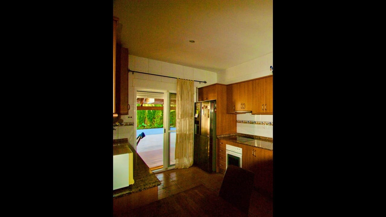 3 makuuhuone Maalaistalo myytävänä paikassa Sucina mukana uima-altaan 
autotalli - 270 000 € (Ref: 6583533)