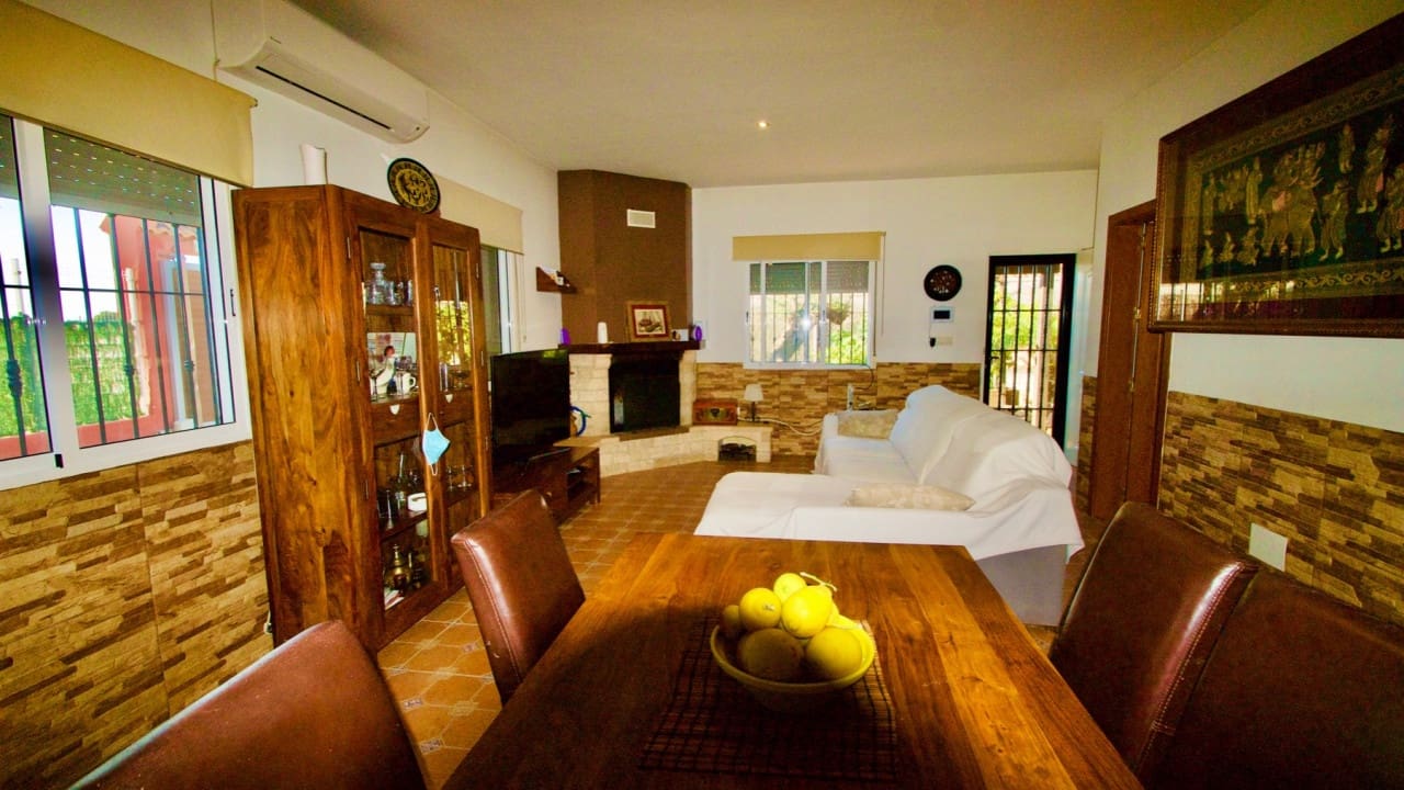 3 makuuhuone Maalaistalo myytävänä paikassa Sucina mukana uima-altaan 
autotalli - 270 000 € (Ref: 6583533)