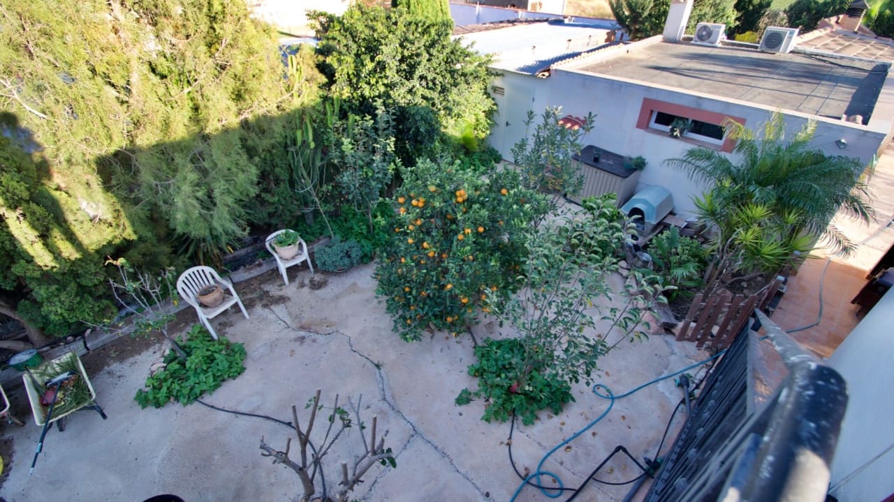 3 makuuhuone Maalaistalo myytävänä paikassa Sucina mukana uima-altaan 
autotalli - 270 000 € (Ref: 6583533)