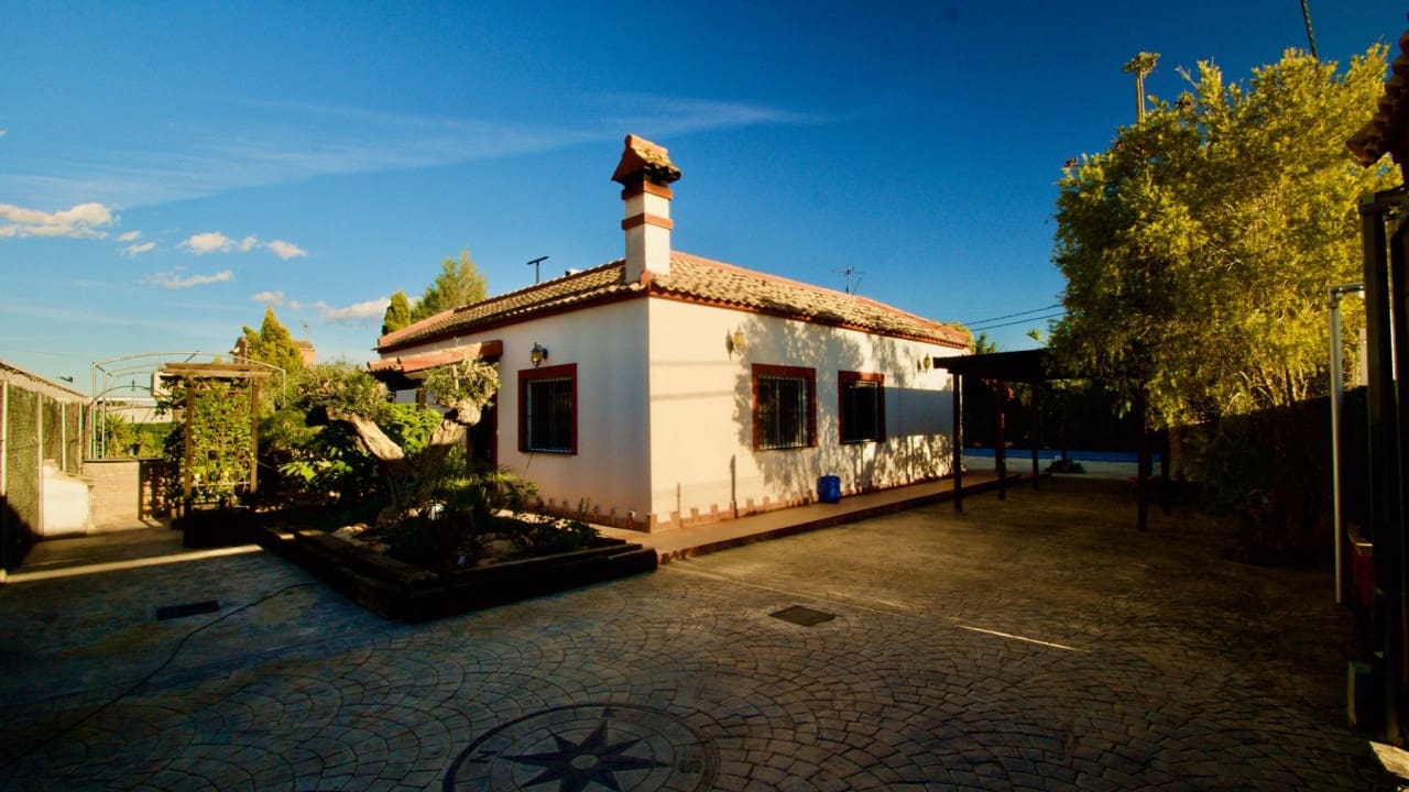 3 makuuhuone Maalaistalo myytävänä paikassa Sucina mukana uima-altaan 
autotalli - 270 000 € (Ref: 6583533)