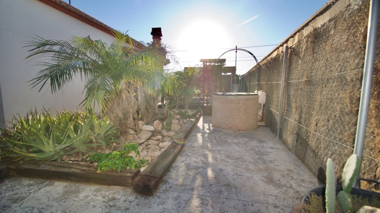 3 makuuhuone Maalaistalo myytävänä paikassa Sucina mukana uima-altaan 
autotalli - 270 000 € (Ref: 6583533)