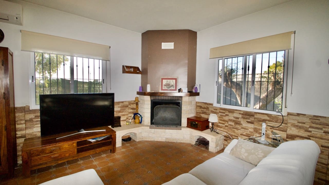 3 makuuhuone Maalaistalo myytävänä paikassa Sucina mukana uima-altaan 
autotalli - 270 000 € (Ref: 6583533)