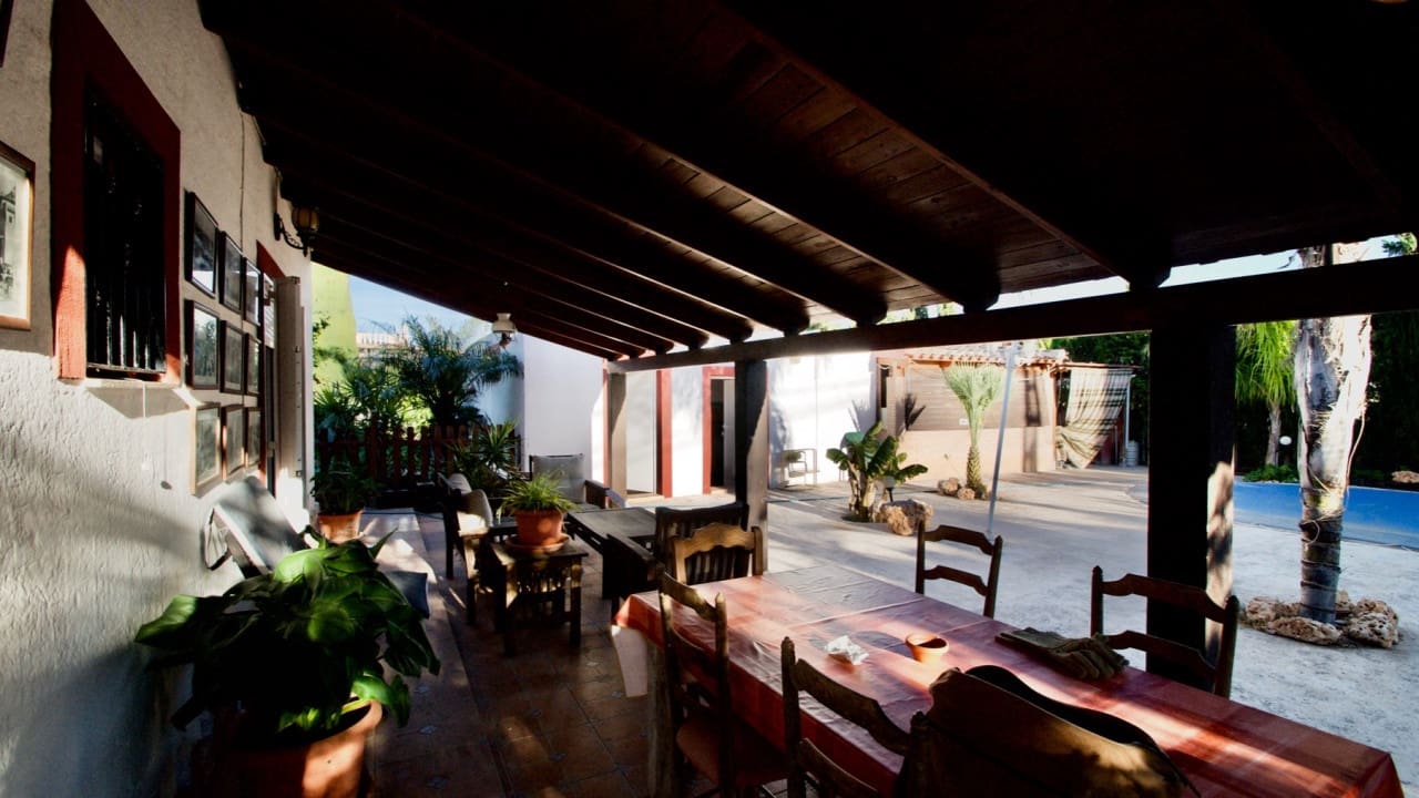 3 makuuhuone Maalaistalo myytävänä paikassa Sucina mukana uima-altaan 
autotalli - 270 000 € (Ref: 6583533)