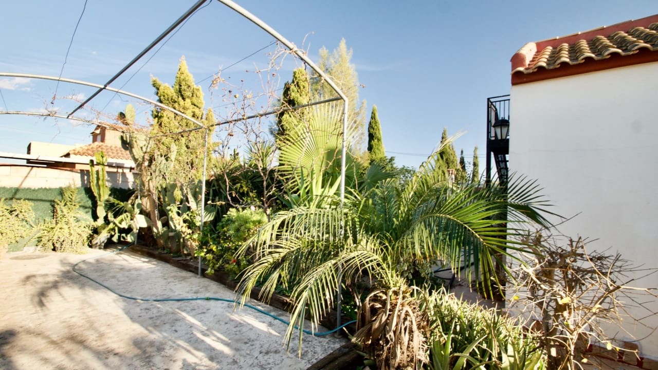 3 makuuhuone Maalaistalo myytävänä paikassa Sucina mukana uima-altaan 
autotalli - 270 000 € (Ref: 6583533)