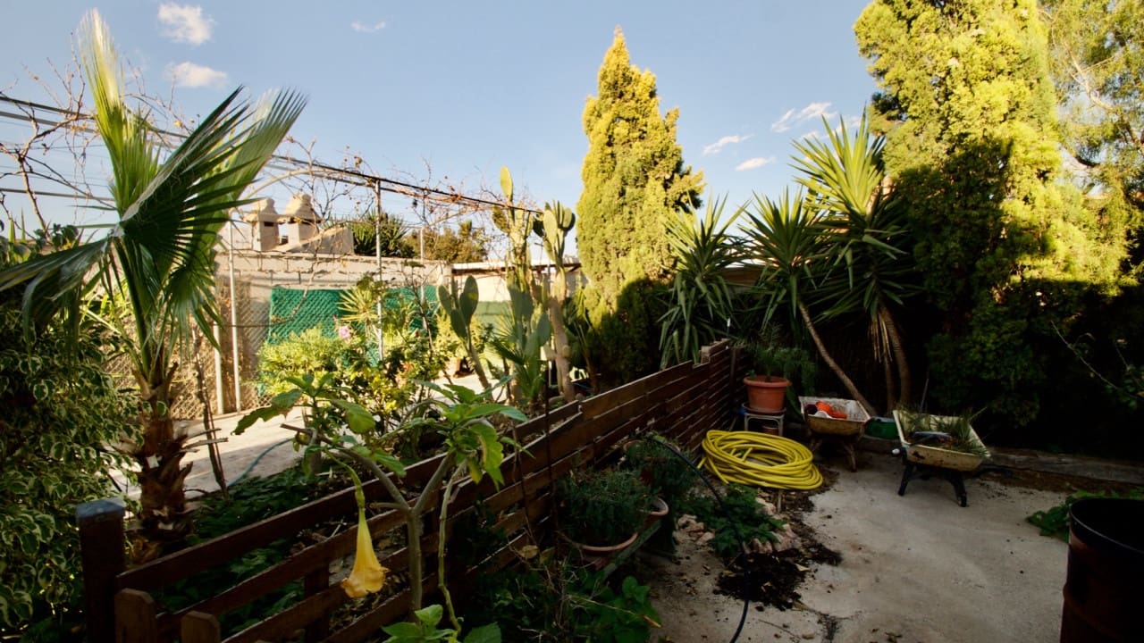 3 makuuhuone Maalaistalo myytävänä paikassa Sucina mukana uima-altaan 
autotalli - 270 000 € (Ref: 6583533)