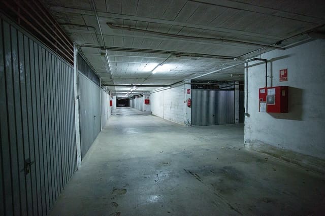 Garasje til salgs i Los Frutales, Torrevieja - € 20 000 (Ref: 6767563)