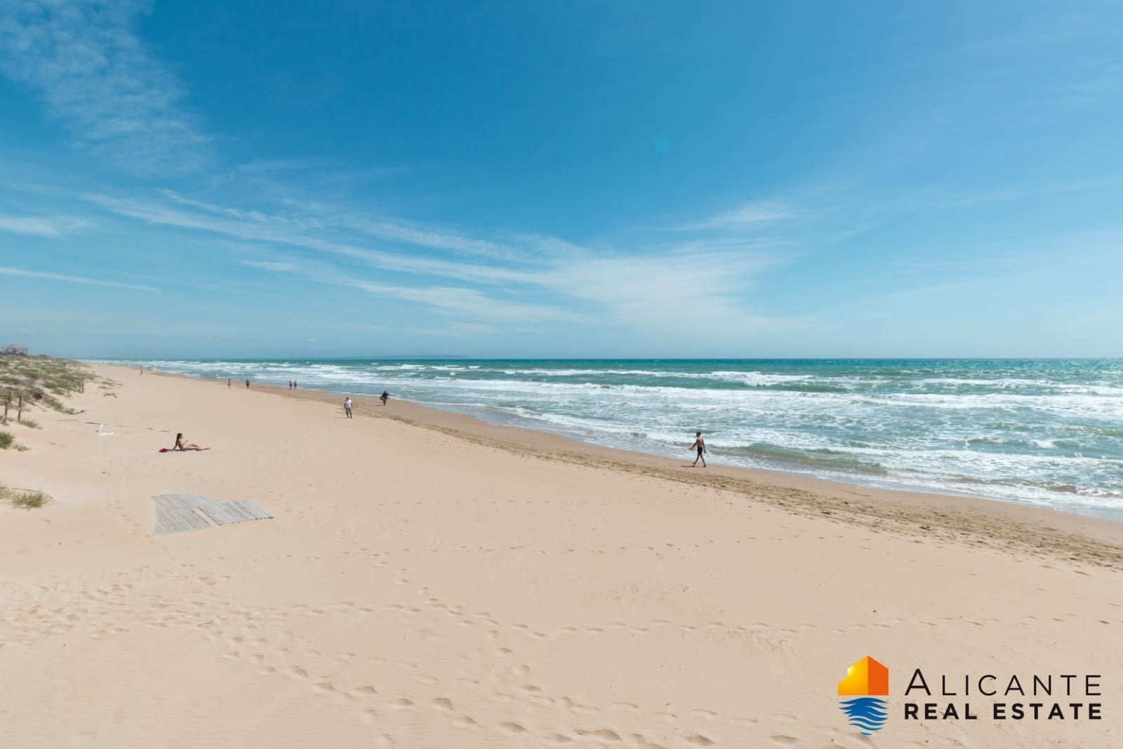 3 bedroom Villa for sale in Polop with pool garage - € 435,000 (Ref: 6769780)