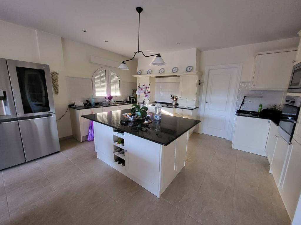 4 sovrum Villa till salu i Playa Flamenca med pool garage - 930 000 € (Ref: 6965571)