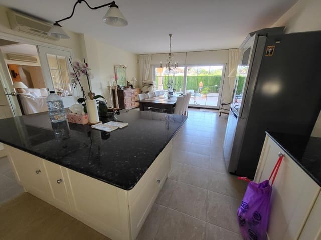 4 sovrum Villa till salu i Playa Flamenca, Orihuela med pool garage - 930 000 € (Ref: 6965571)