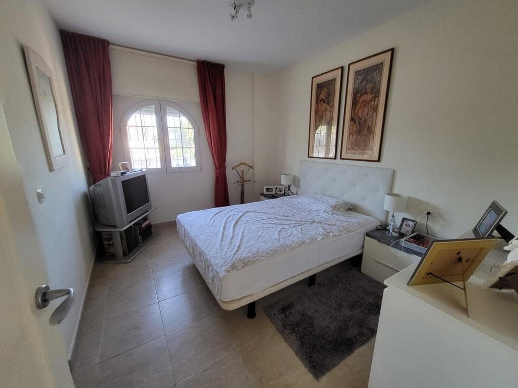 4 sovrum Villa till salu i Playa Flamenca med pool garage - 930 000 € (Ref: 6965571)