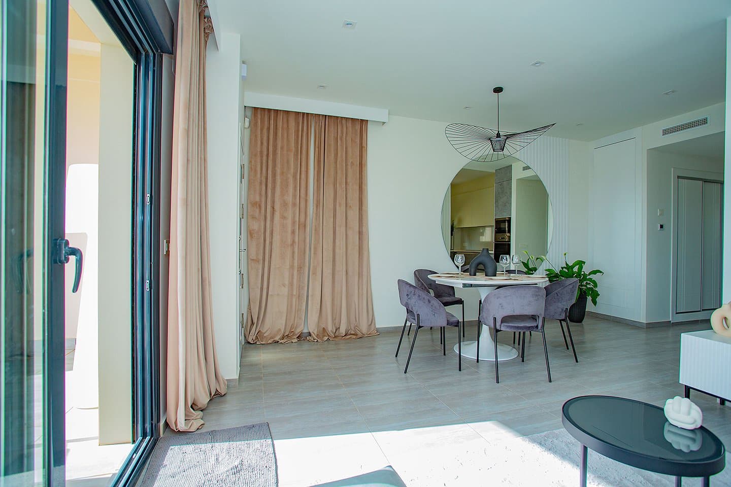 4 soveværelse Villa til salg i Torrevieja med swimmingpool garage - € 895.000 (Ref: 7048241)