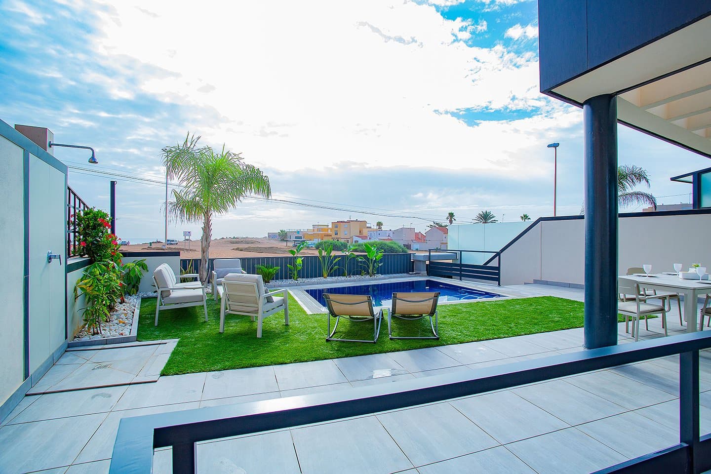 4 soveværelse Villa til salg i Torrevieja med swimmingpool garage - € 895.000 (Ref: 7048241)