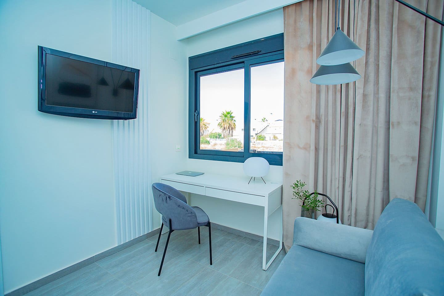 4 soveværelse Villa til salg i Torrevieja med swimmingpool garage - € 895.000 (Ref: 7048241)