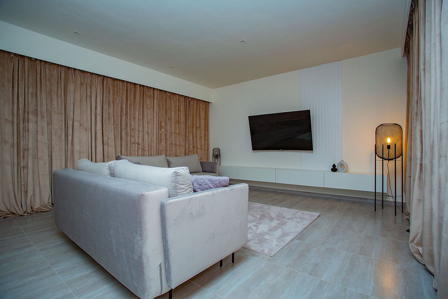 4 soveværelse Villa til salg i Torrevieja med swimmingpool garage - € 895.000 (Ref: 7048241)