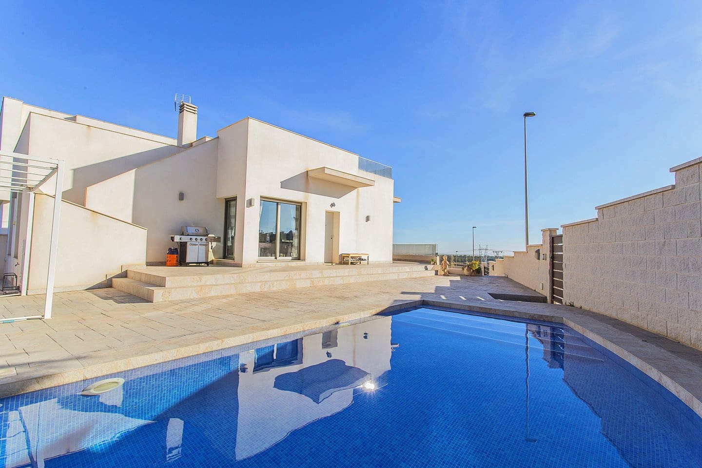 3 bedroom Villa for sale in Orihuela with pool garage - € 565,000 (Ref: 7053952)