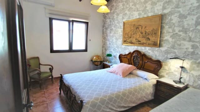 9 Zimmer Villa zu verkaufen in Lomas de Cabo Roig - Los Dolses, Orihuela mit Pool Garage - 690.000 € (Ref: 7107604)