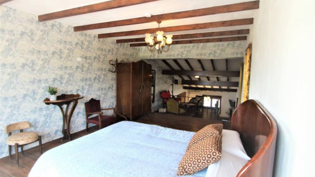 9 bedroom Villa for sale in Orihuela Costa with pool garage - € 690,000 (Ref: 7107604)