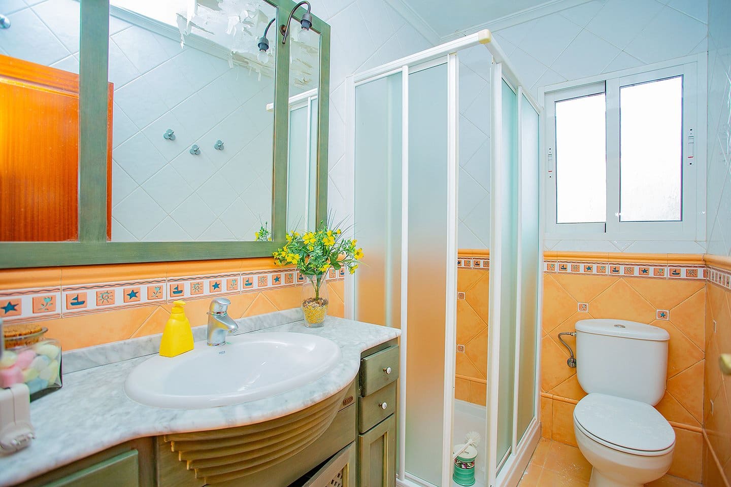 4 sovrum Lägenhet till salu i Torrevieja med garage - 188 000 € (Ref: 7131392)